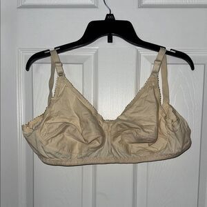 Womens Cream Full Coverage Bra size 44D NWOT